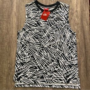 Nike Muscle Tank Top - Women’s Small - NWT